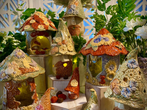 Sue Ann Cox – The Fairy Potter – First State Craft Guild Sue Ann Cox - The Fairy Potter - First State Craft Guild